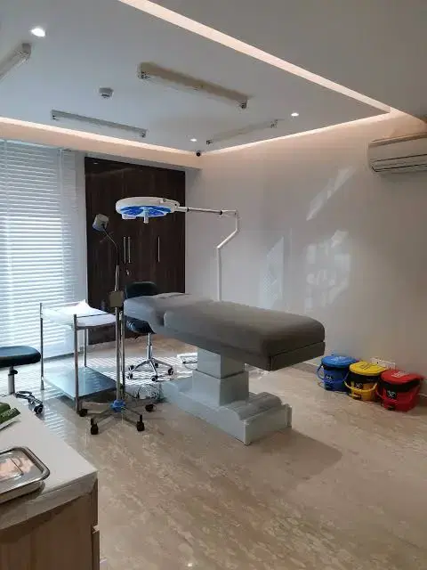DHI Clinic, New Delhi